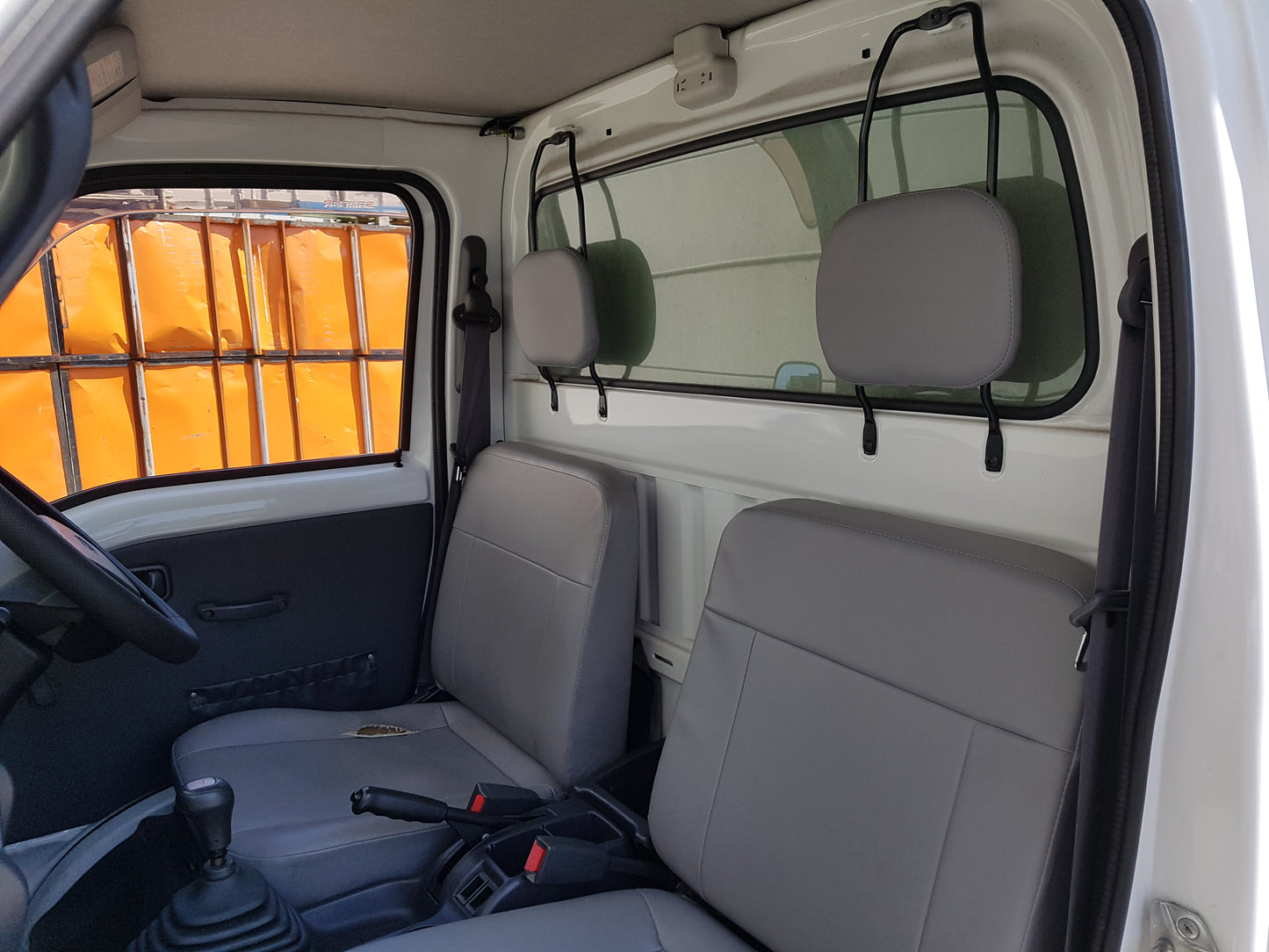 Low kms, rare 2010 Subaru Sambar 4WD Manual with AC, Enclosed Cube Van