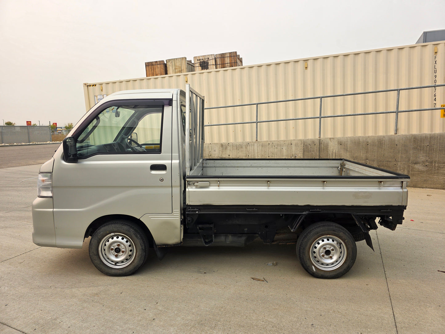 2007 DAIHATSU HIJET 4WD 5 Speed Low Kms DUMP BED Kei Truck