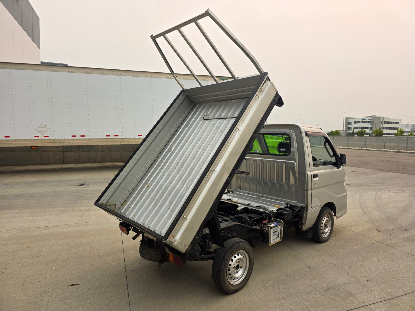 2007 DAIHATSU HIJET 4WD 5 Speed Low Kms DUMP BED Kei Truck