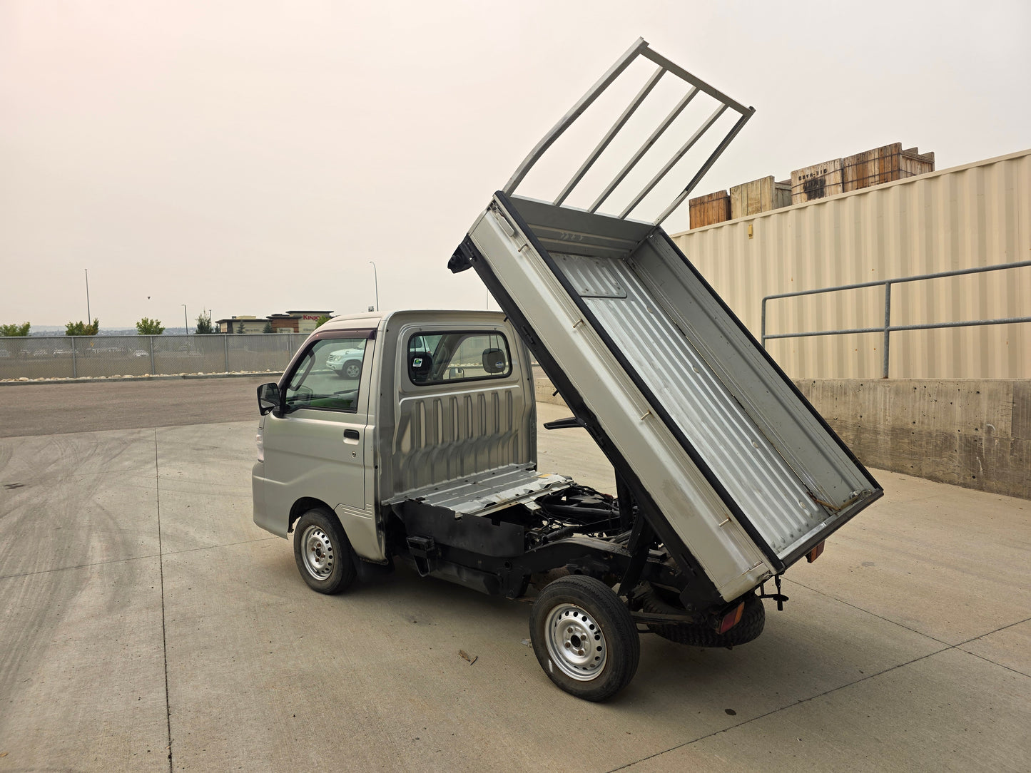 2007 DAIHATSU HIJET 4WD 5 Speed Low Kms DUMP BED Kei Truck