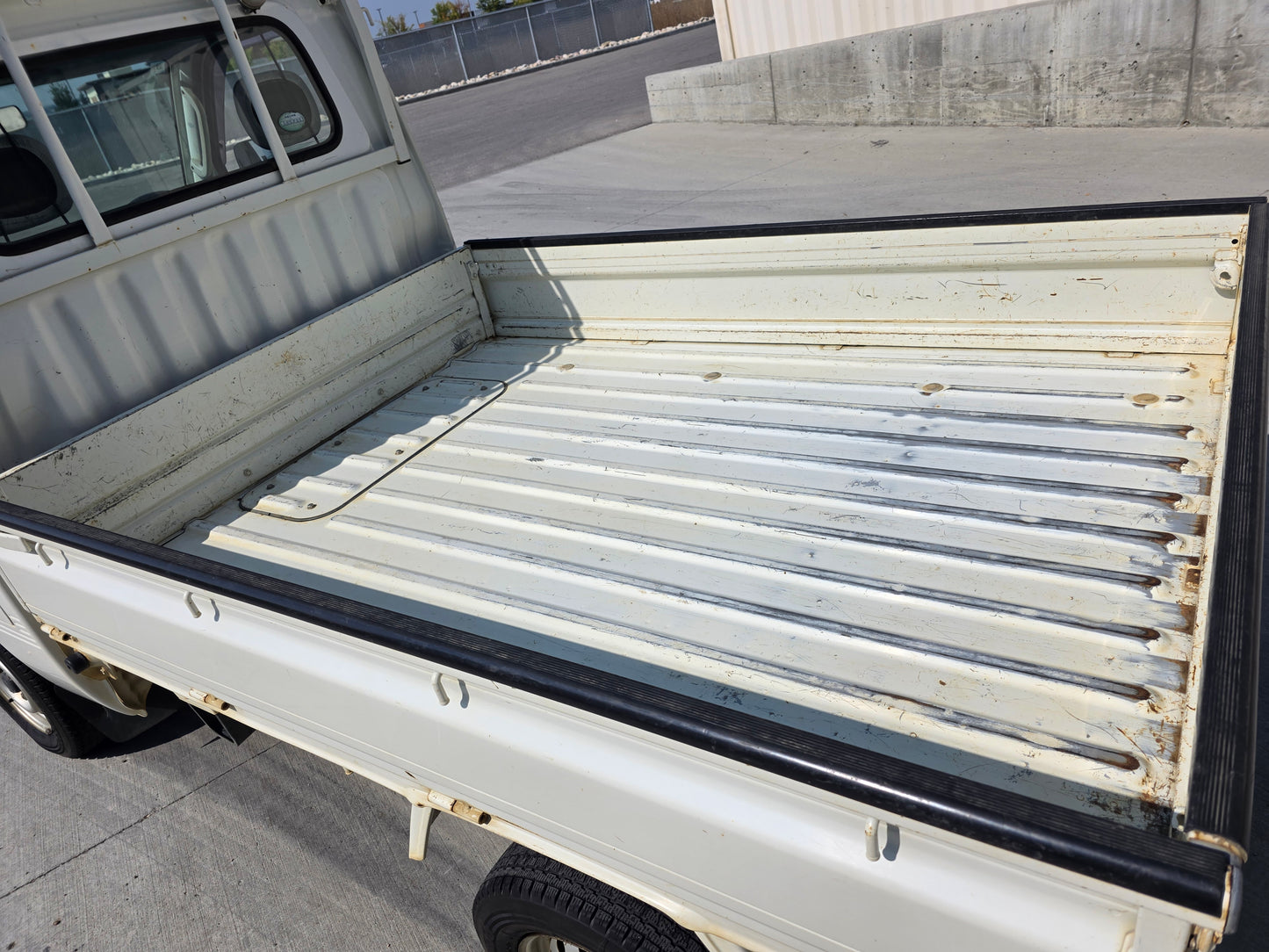 2009 DAIHATSU HIJET 4WD 5 Speed Low Kms DUMP BED Kei Truck