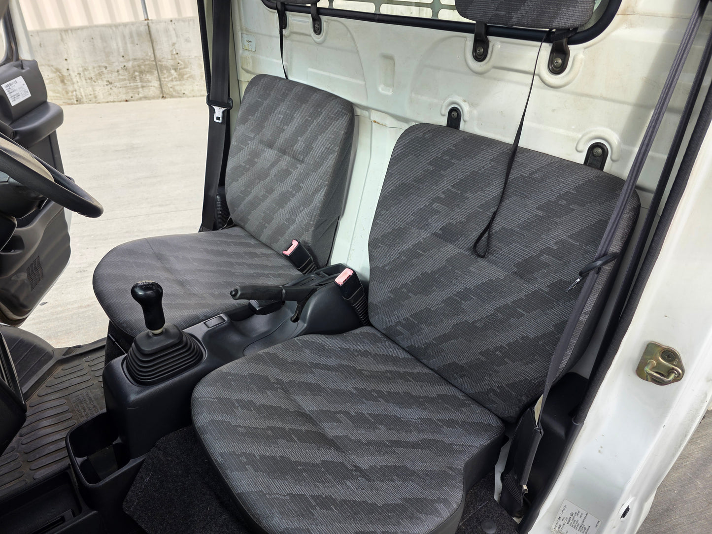 2004 SUZUKI CARRY 4WD 5 Speed Low Kms DUMP BED Kei Truck