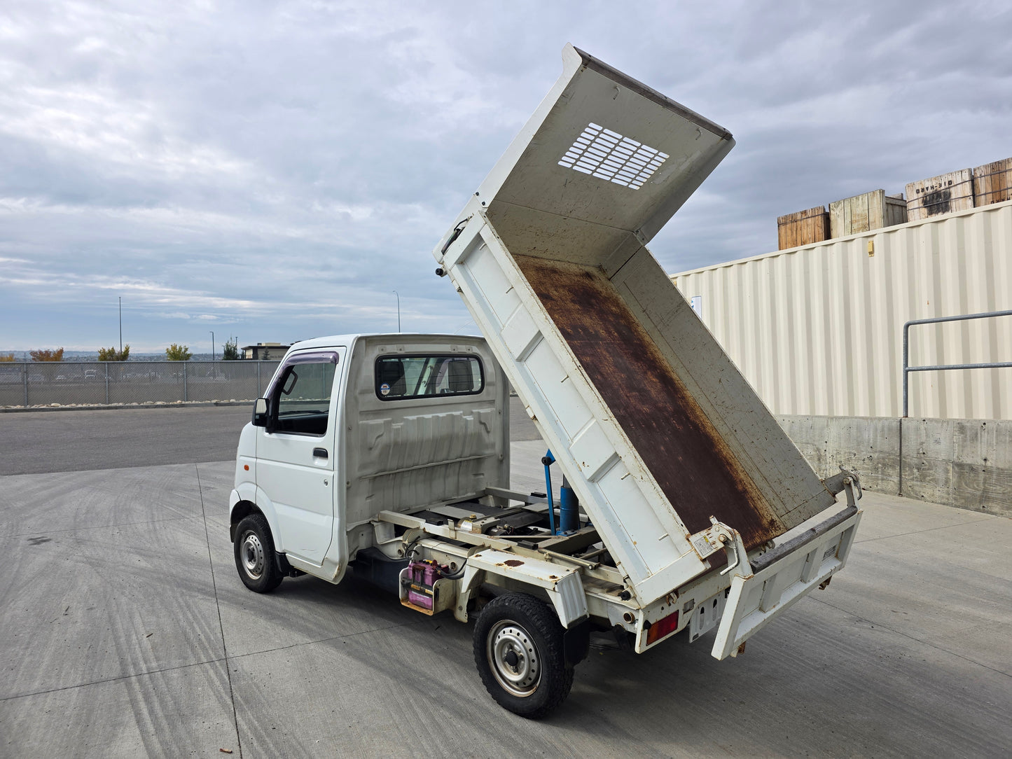 2004 SUZUKI CARRY 4WD 5 Speed Low Kms DUMP BED Kei Truck