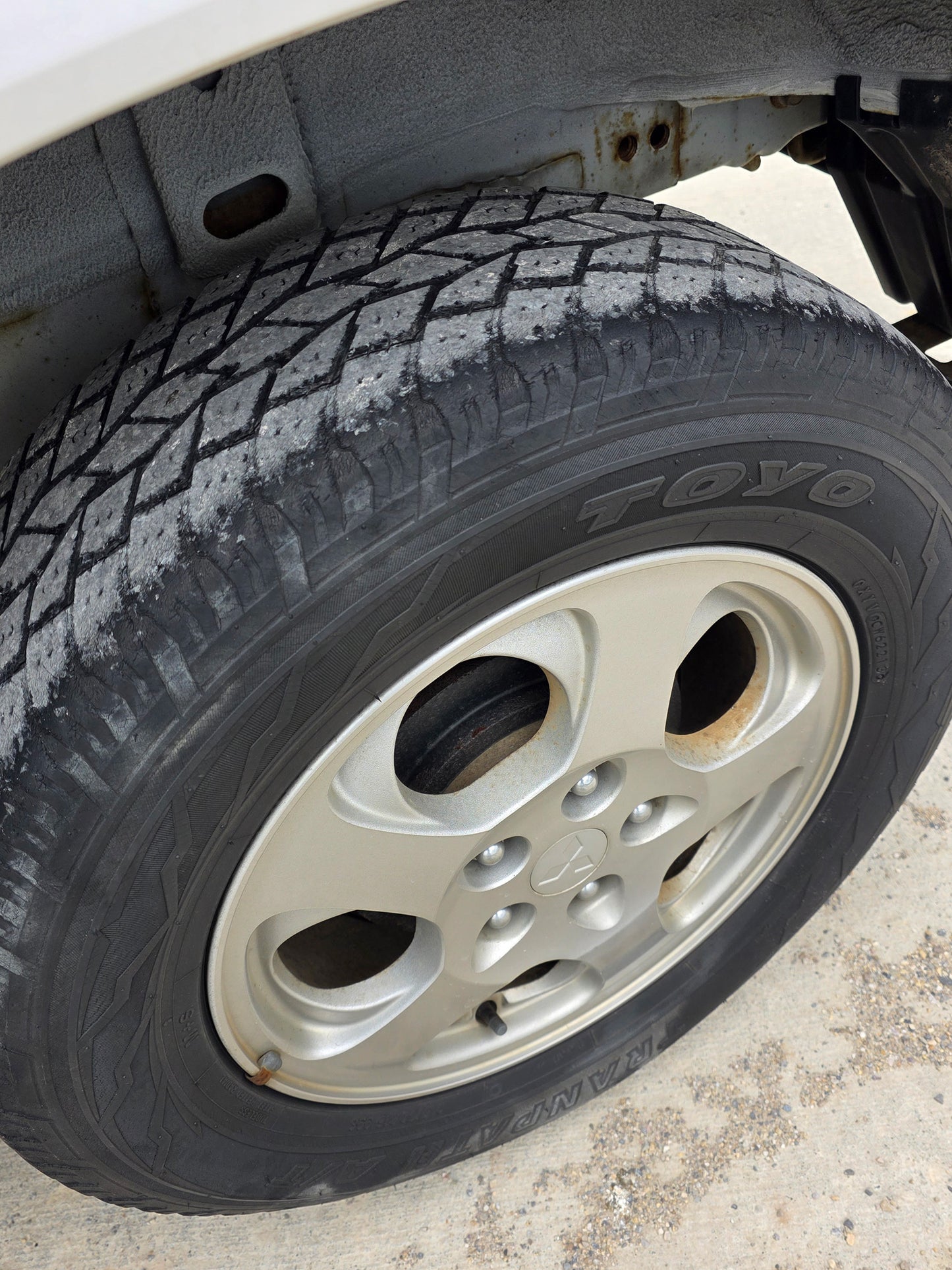 2002 Mitsubishi Pajero IO 4WD