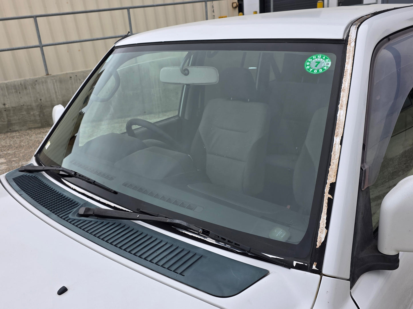 2002 Mitsubishi Pajero IO 4WD