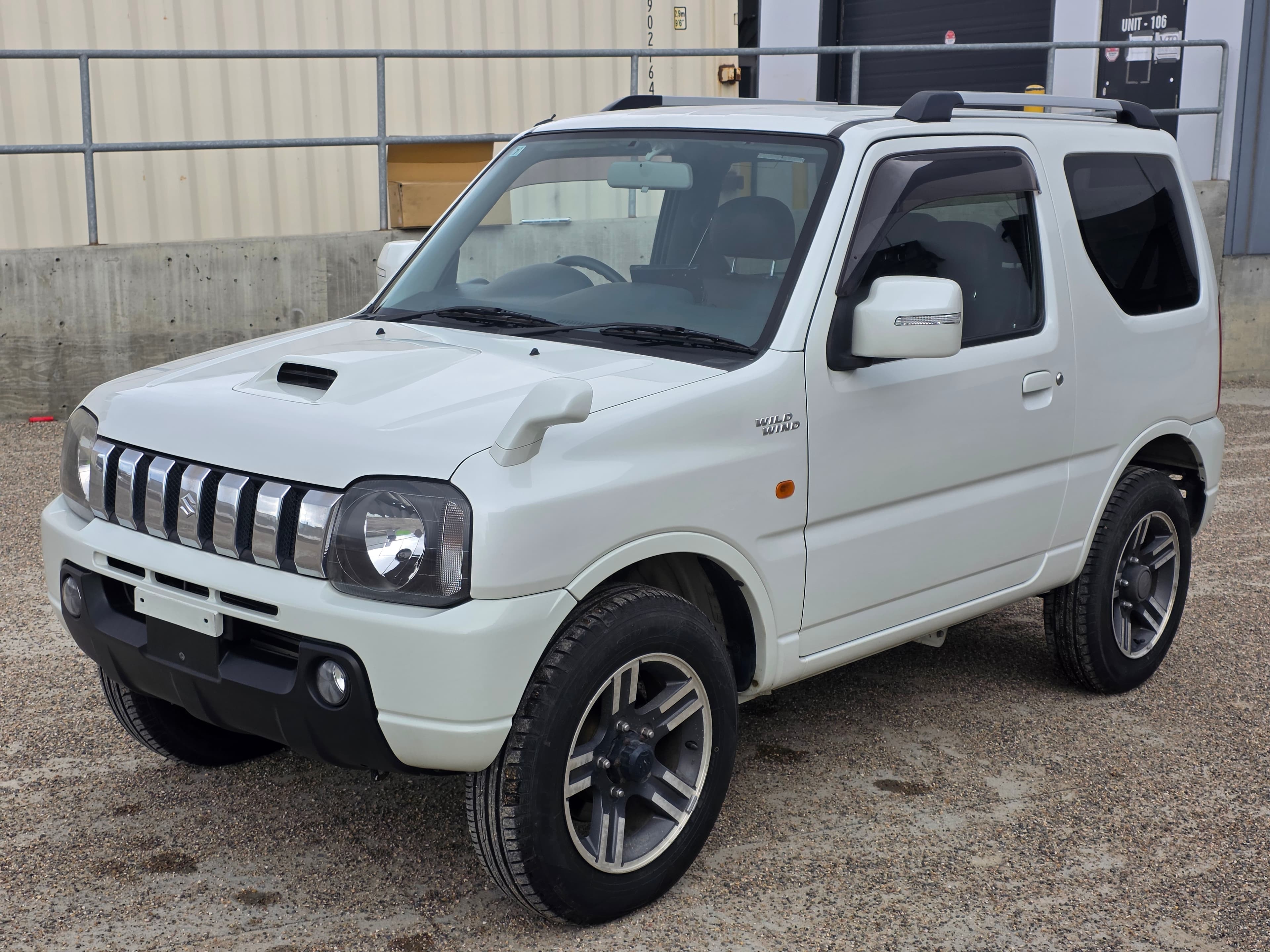 2009 Suzuki Jimny Wild Wind 4WD Automatic — kei truck for sale in Calgary