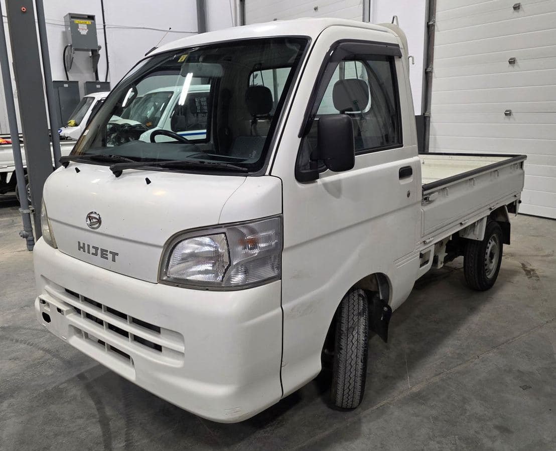 2008 Daihatsu Hijet AWD Automatic — 49,000 KMs — kei truck for sale in Calgary