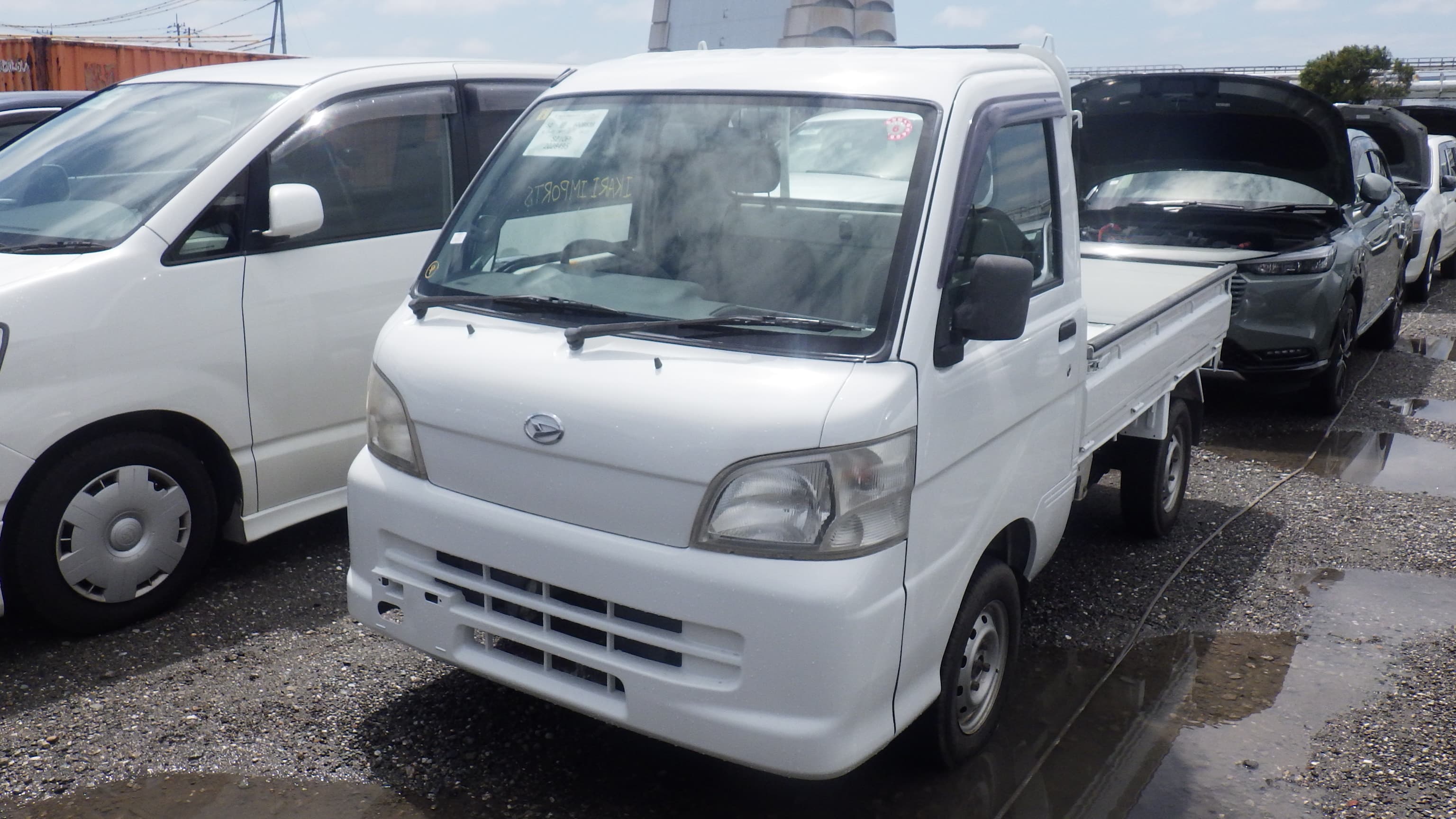 2005 Daihatsu Hijet Truck Dump Bed 4WD 5-Speed Manual — kei truck for sale in Calgary
