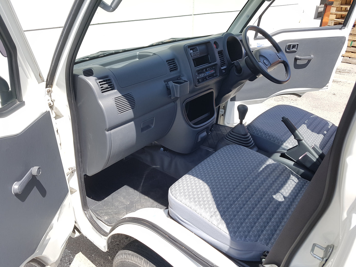 2007 Daihatsu Hijet 4WD AC Super Low Kms Clean Mini Kei Truck