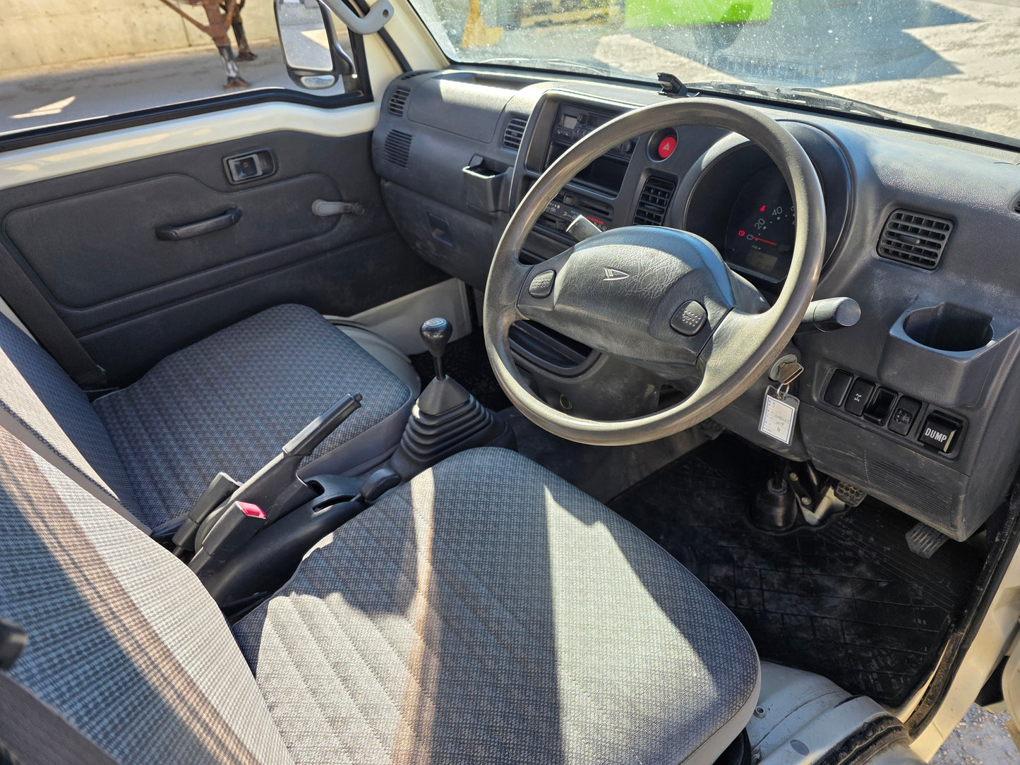 2007 DAIHATSU HIJET 4WD 5 Speed Low Kms DUMP BED Kei Truck